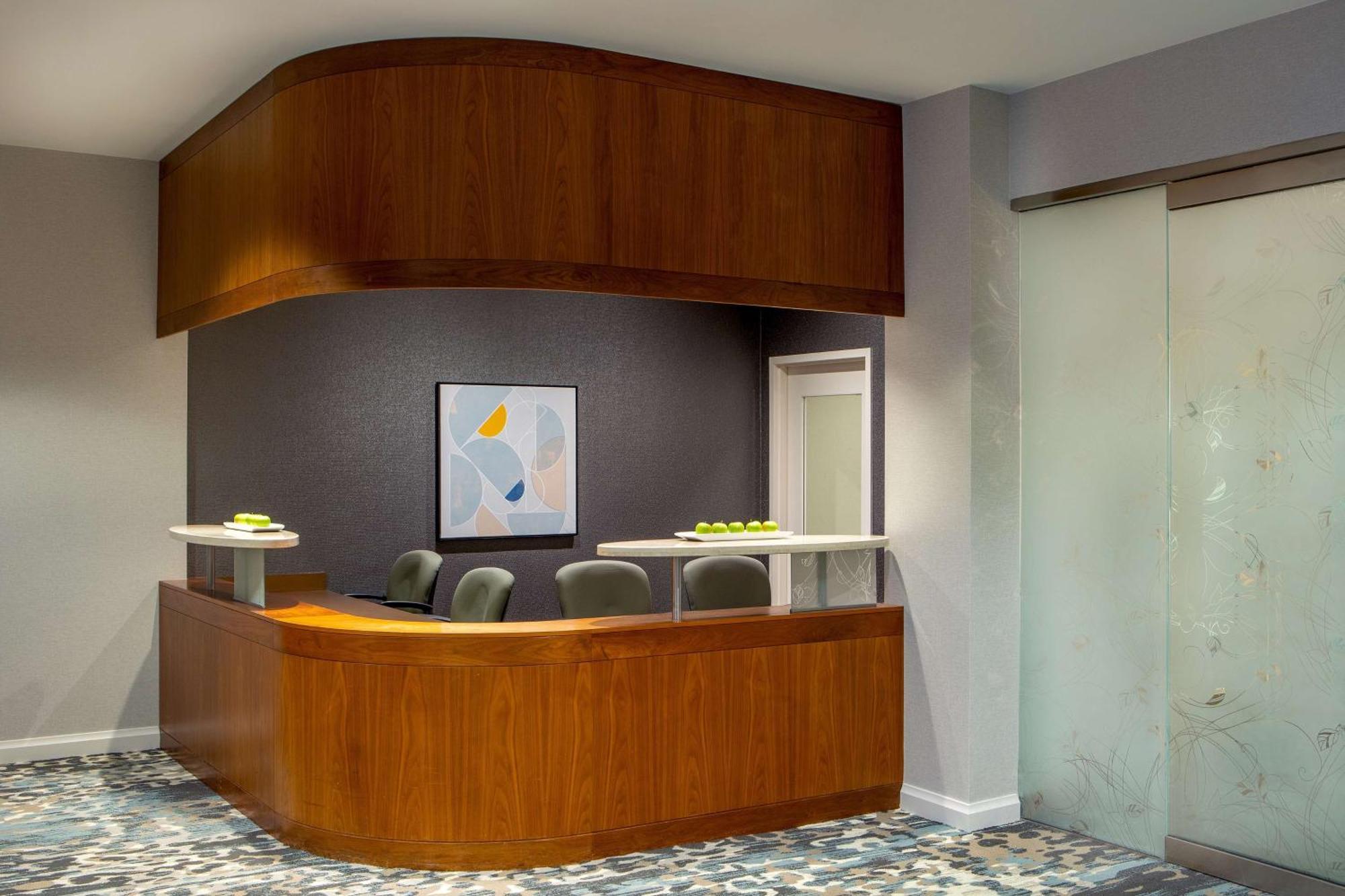 DoubleTree by Hilton Hotel Chicago - North Shore centro de conferencias Skokie Exterior foto