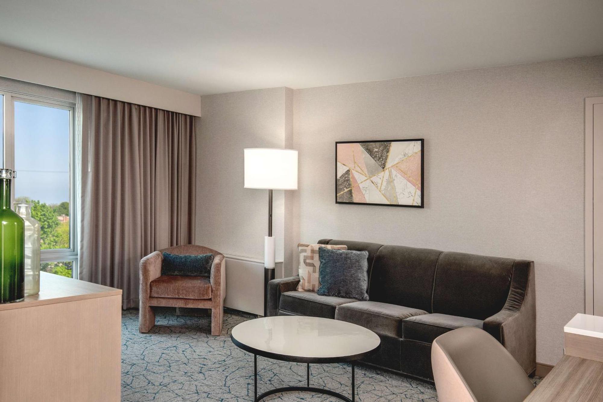 DoubleTree by Hilton Hotel Chicago - North Shore centro de conferencias Skokie Exterior foto